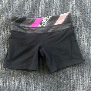 lululemon short biker shorts